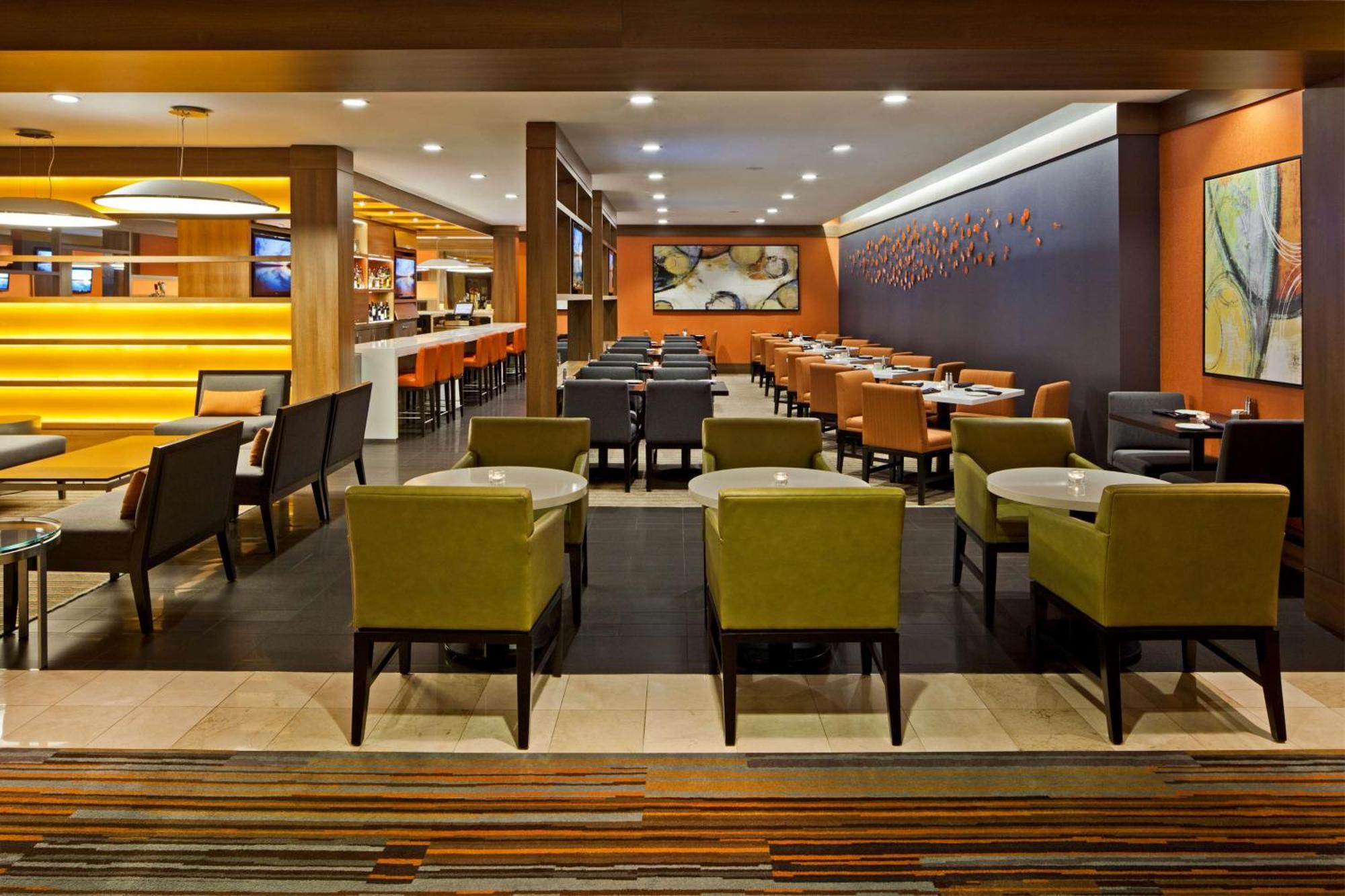 מלון Hilton Mississauga/Meadowvale מראה חיצוני תמונה