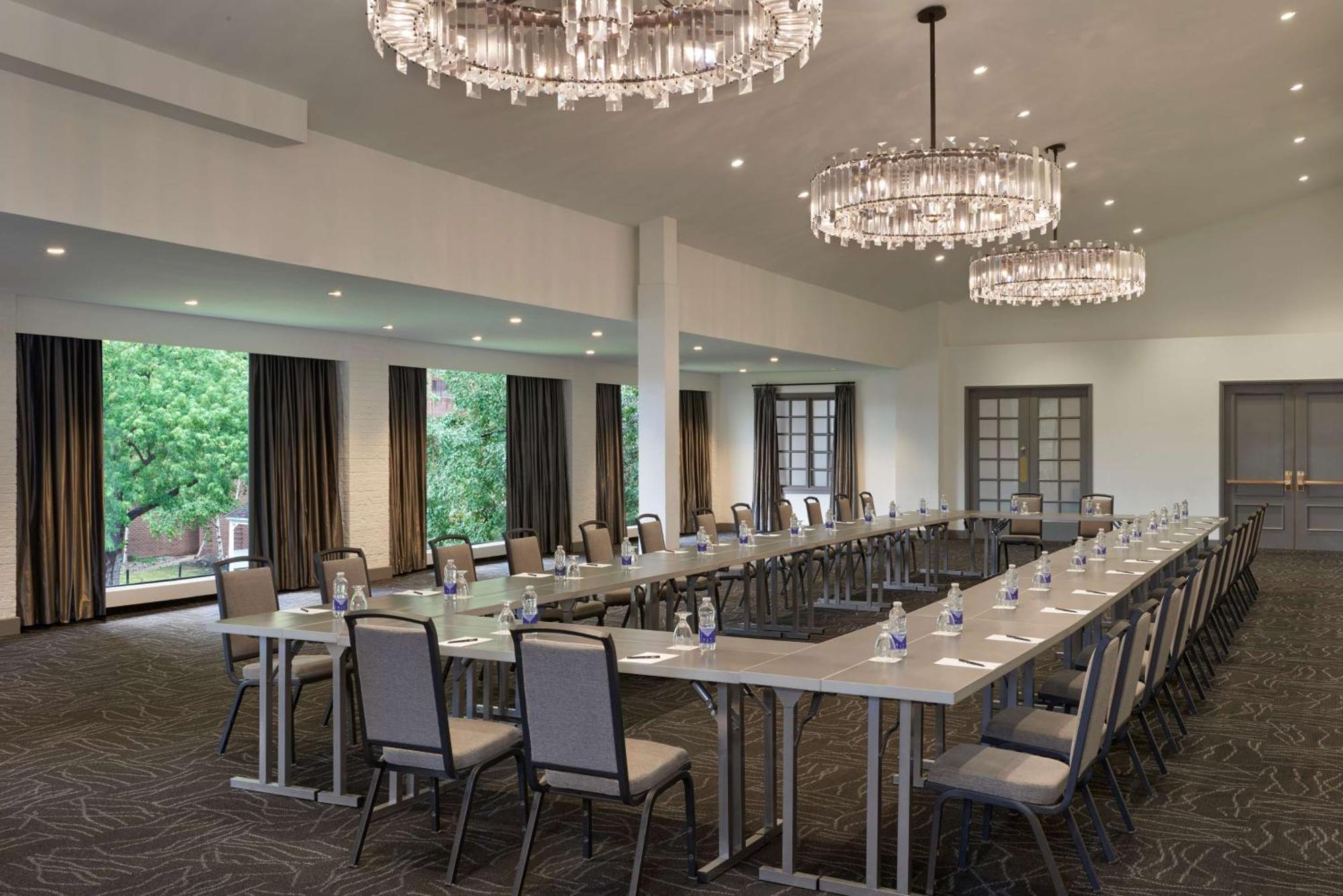 מלון Hilton Mississauga/Meadowvale מראה חיצוני תמונה