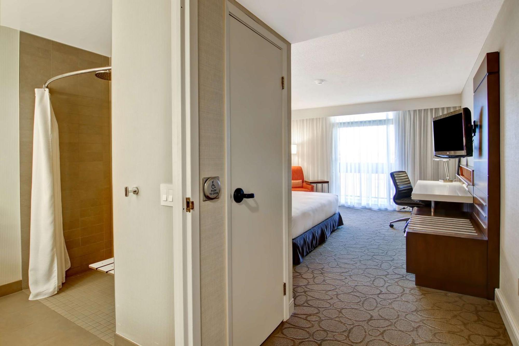 מלון Hilton Mississauga/Meadowvale מראה חיצוני תמונה